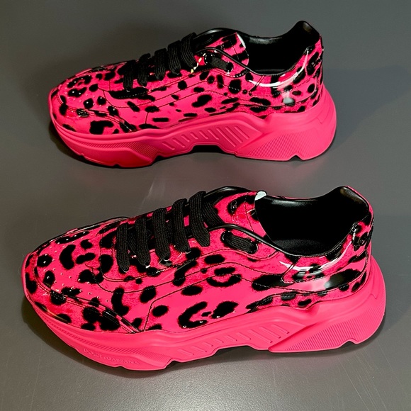 Dolce & Gabbana Shoes - Dolce & Gabbana Daymaster Low-top Sneakers in Rare Patent Magenta Leopard Print
